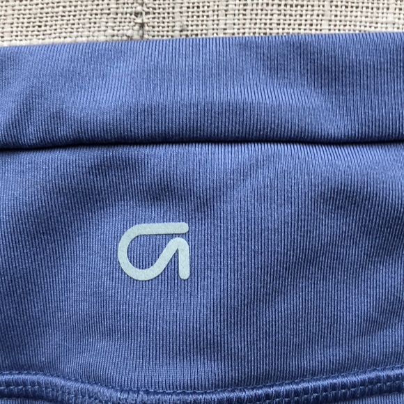 GAP Fit Spandex Shorts - Picture 5 of 6